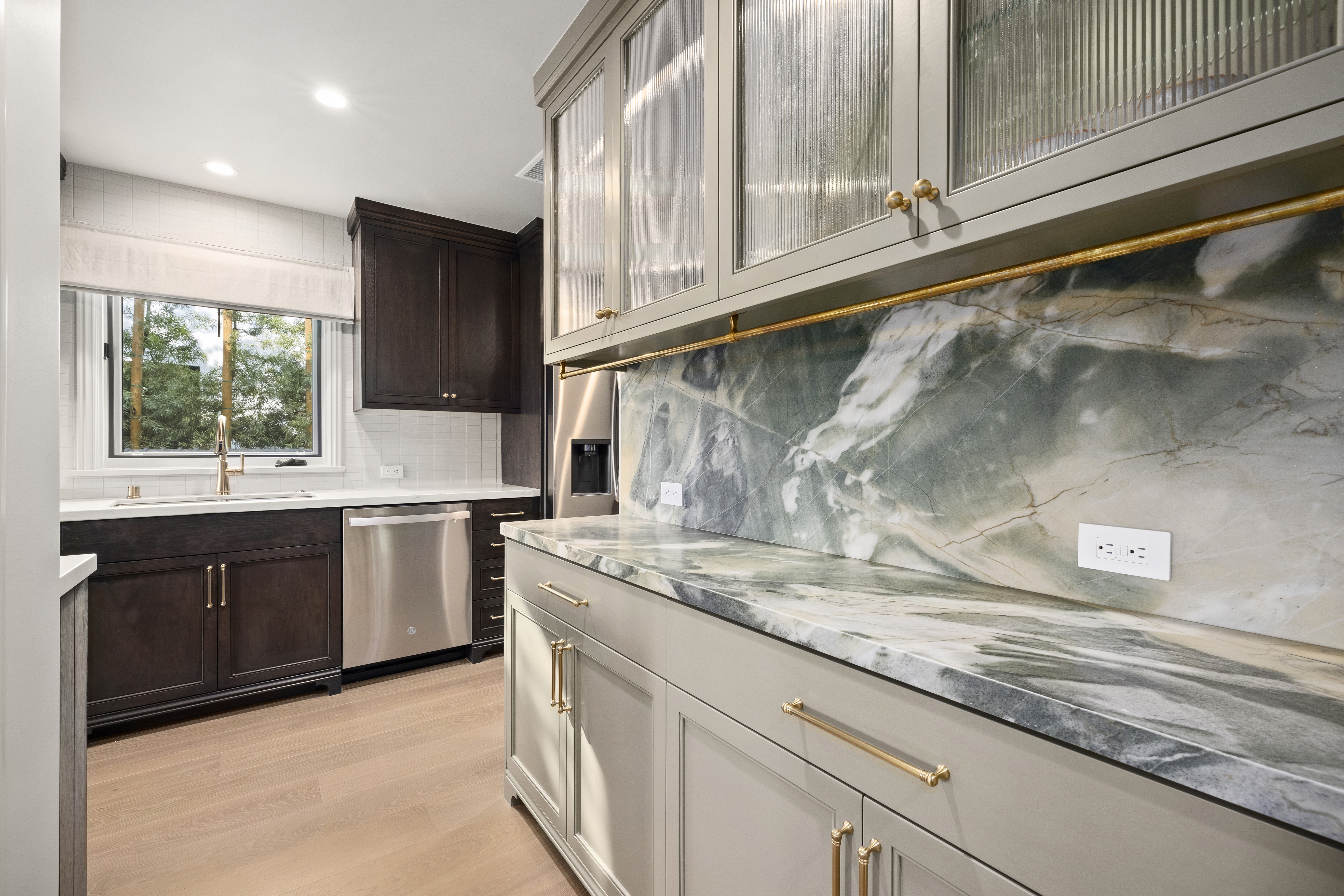 Casa Lista butler's pantry with green marble backsplash