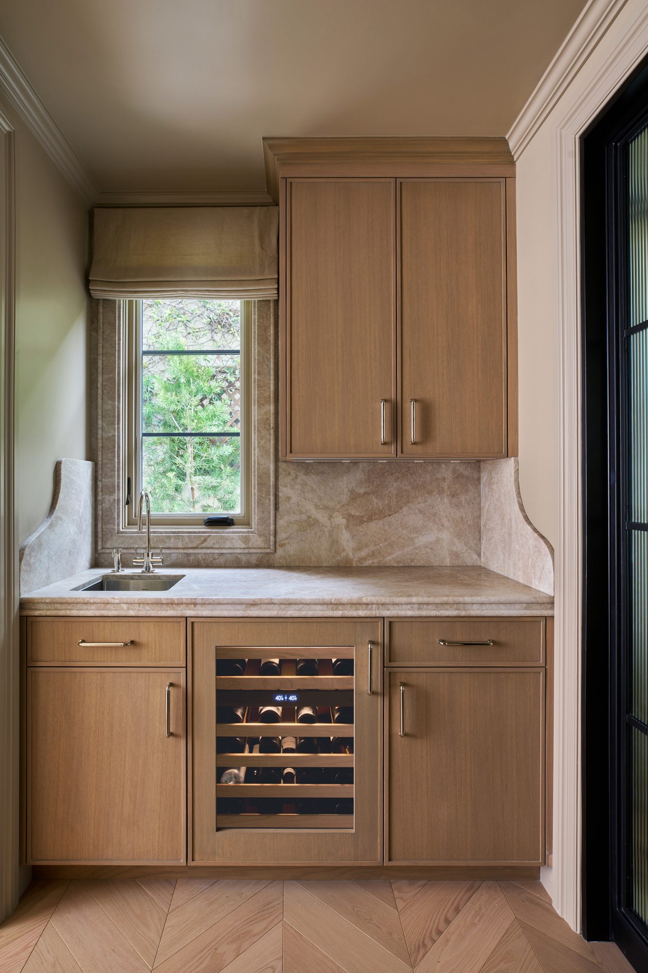 Casa Marfil butler's pantry with wine fridge