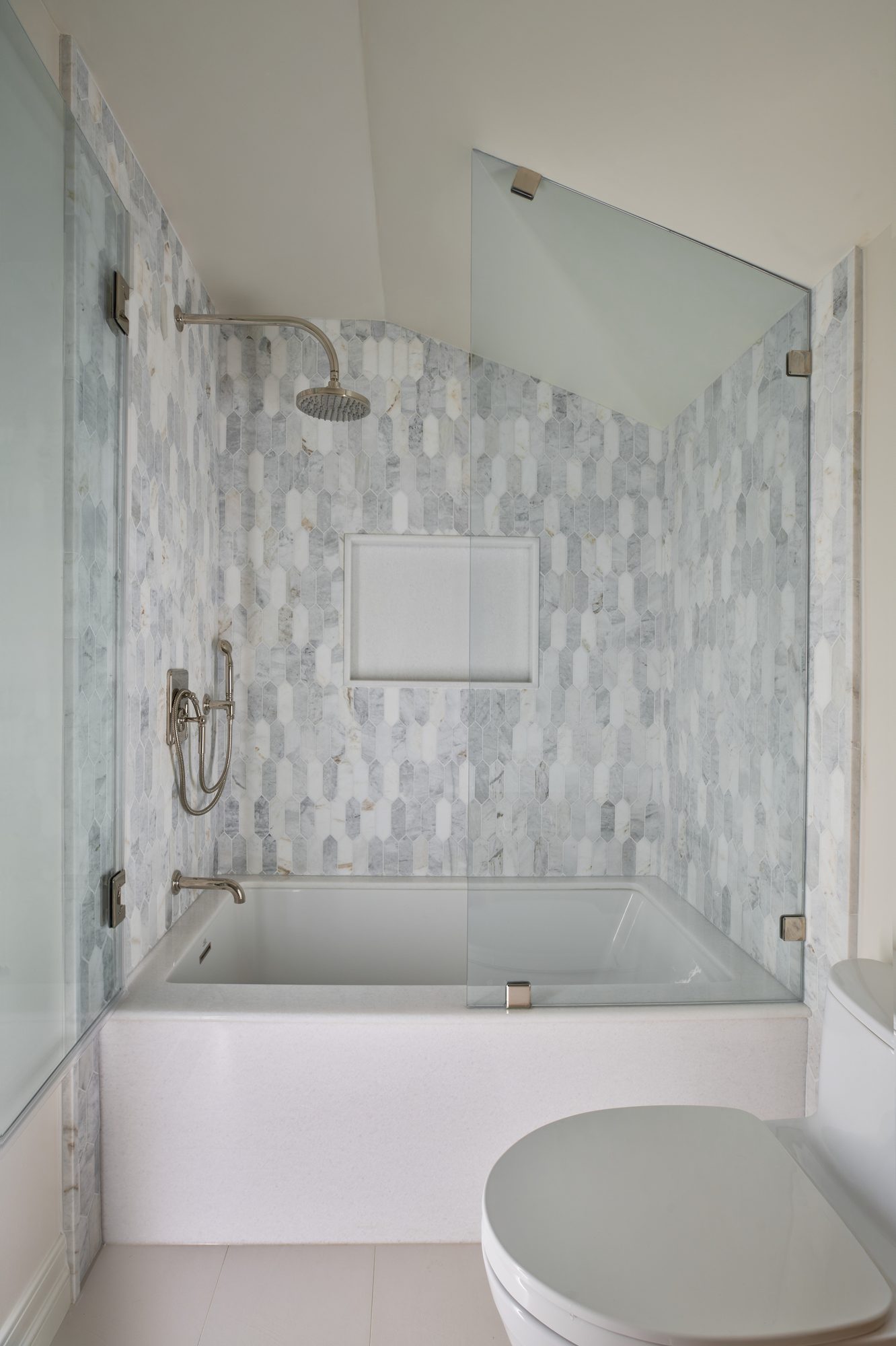 Casa Marfil guest bathroom