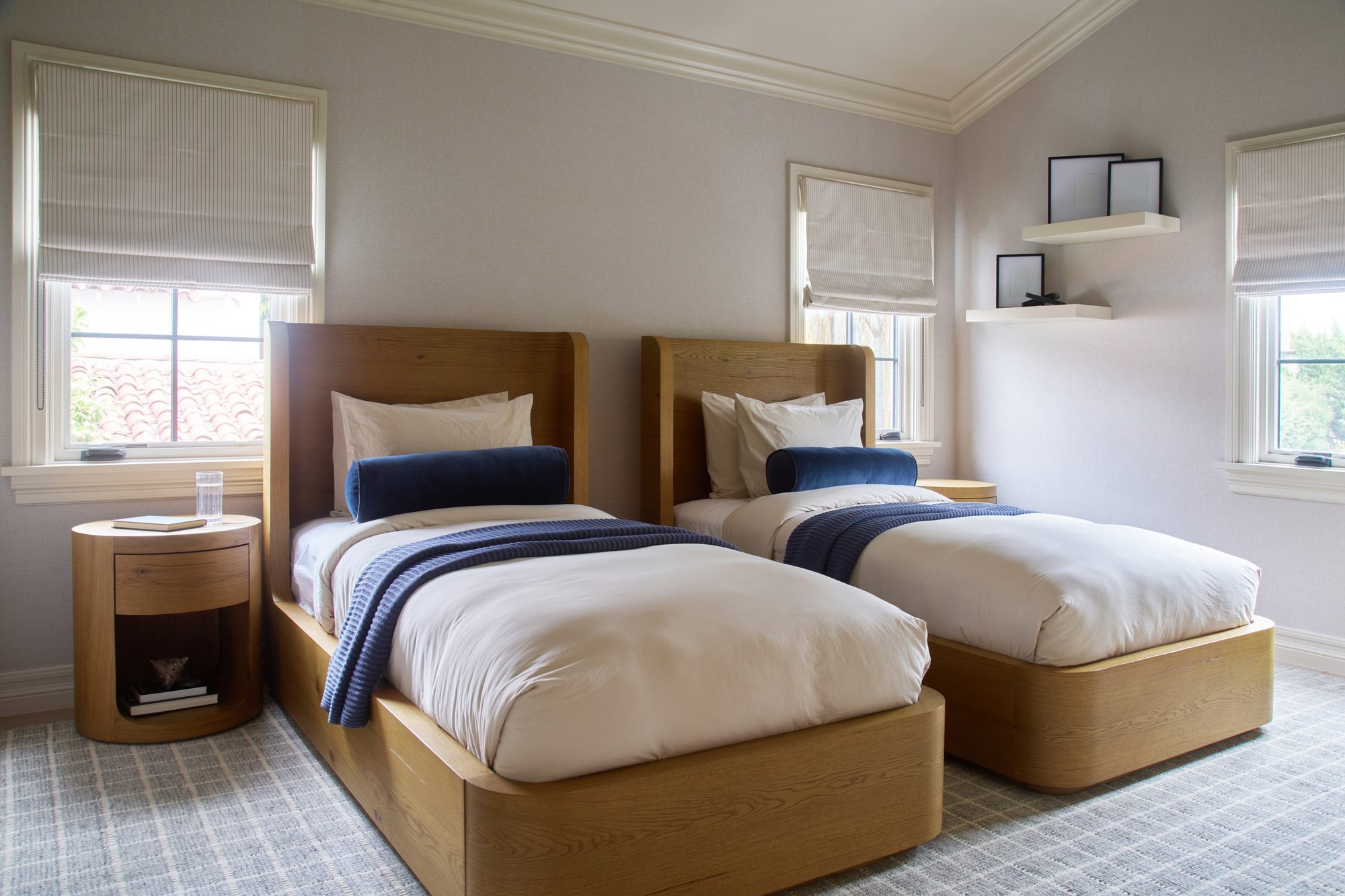 Casa Marfil guest bedroom with twin beds