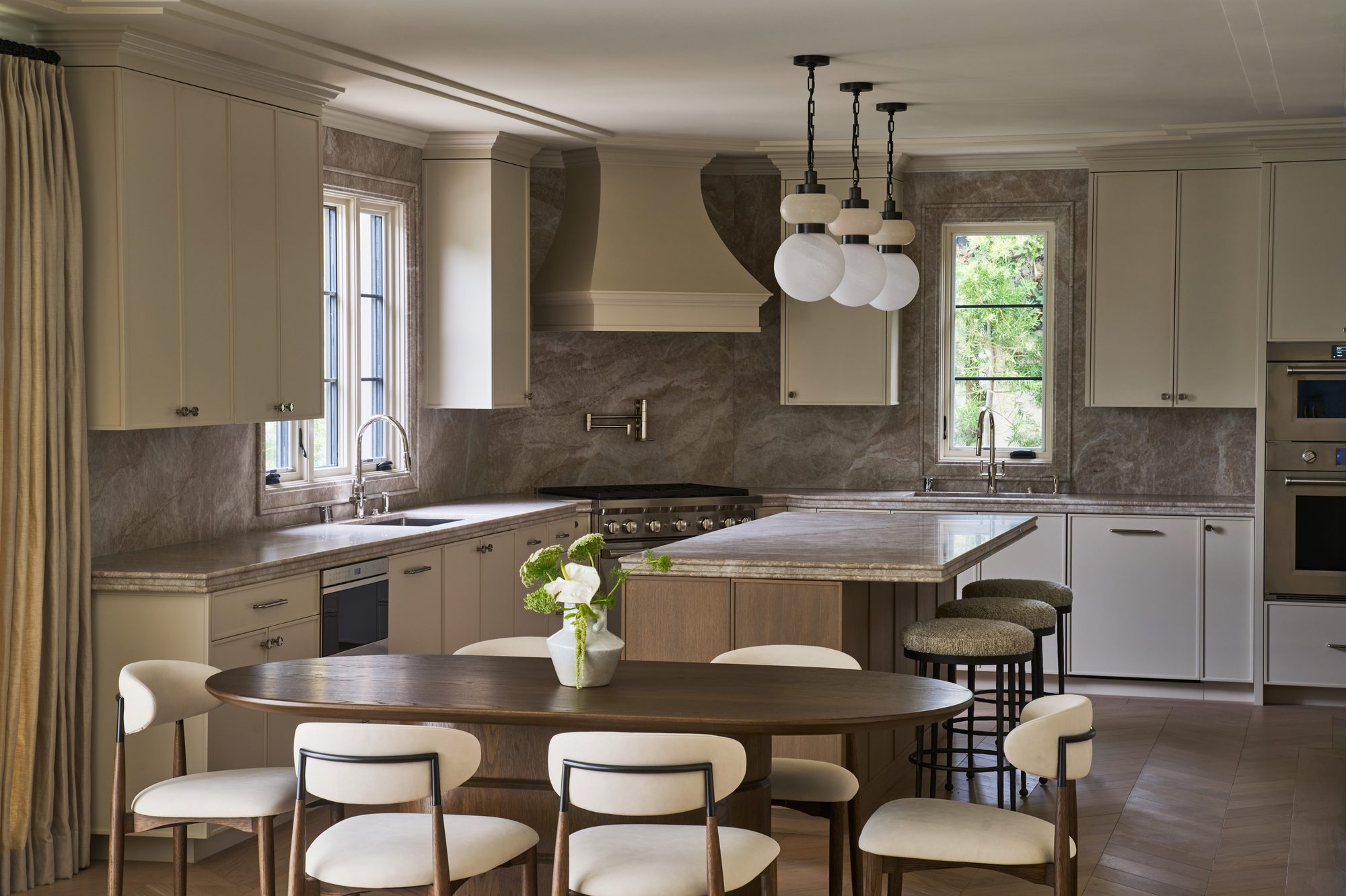 Casa Marfil kitchen alternate view