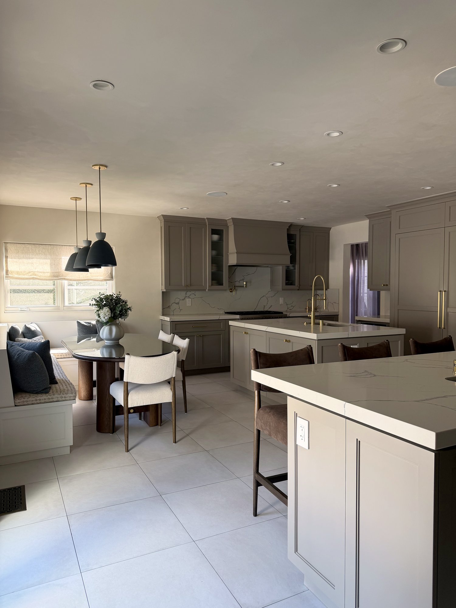 The Daily Table kitchen and breakfast nook wide view