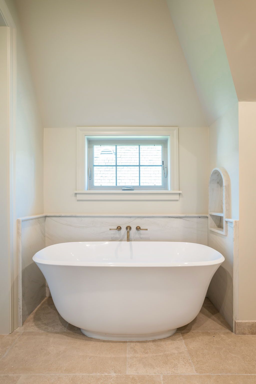 Storybook House freestanding tub nook